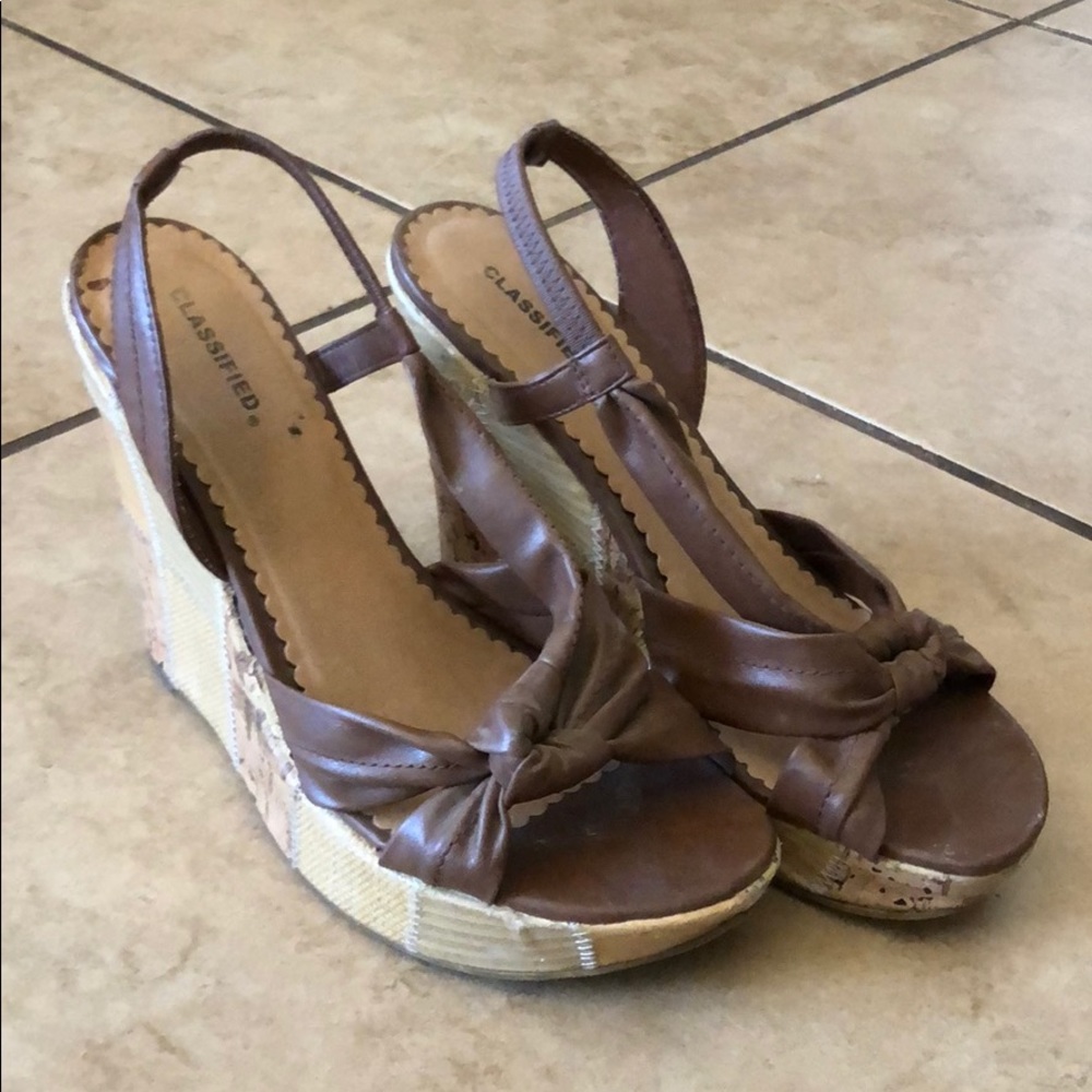 Tan Wedges - Picture 2 of 5
